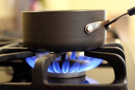 can i use induction cookware on gas